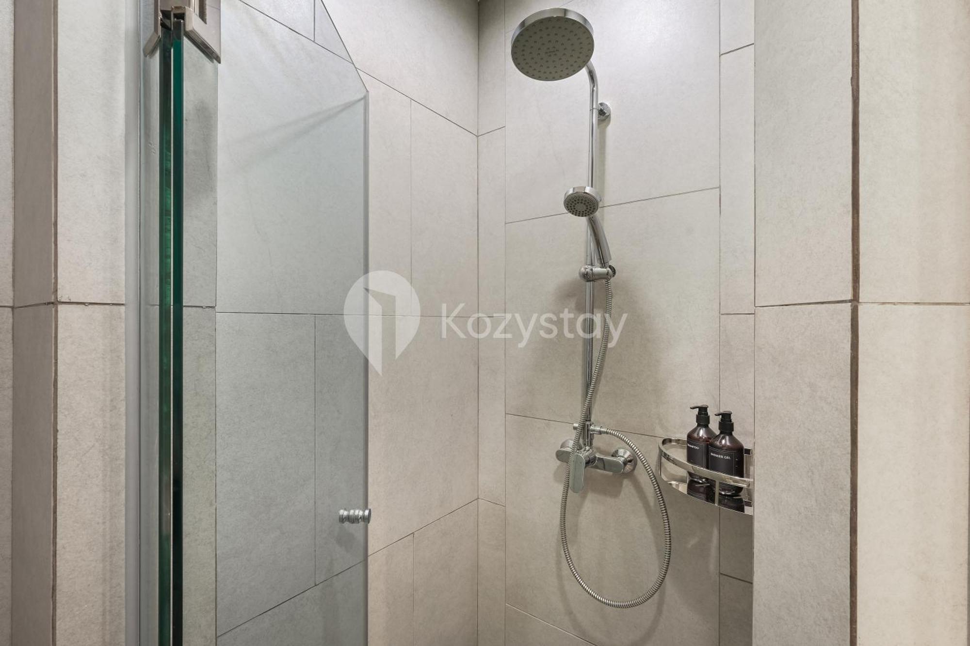 Liora By Kozystay - Kemayoran Apartemen